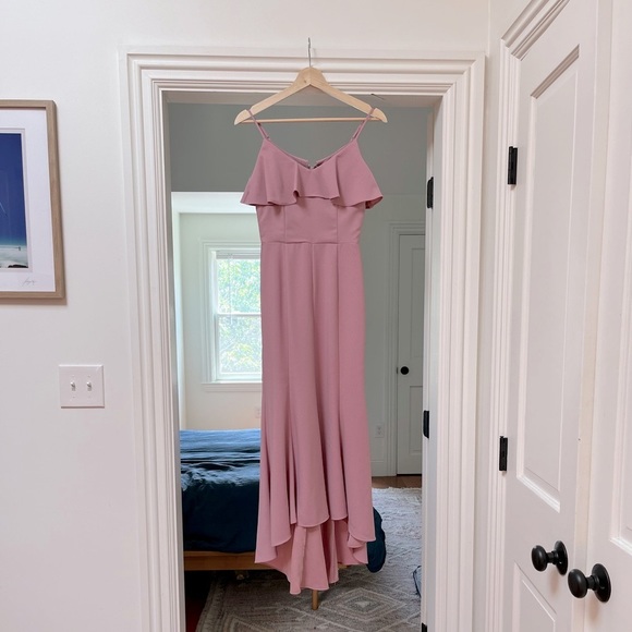 Aqua Dresses Women's Crepe Ruffled V-neck Sleeveless High Low Gown - XS - Picture 2 of 7